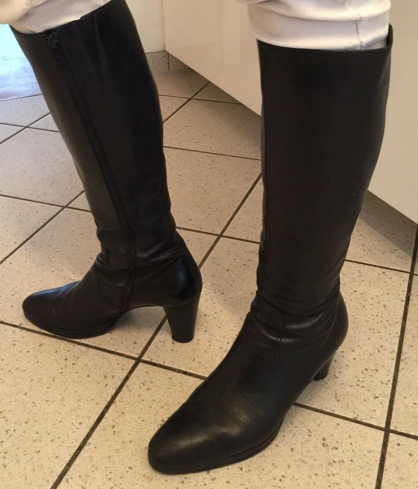 ANDRÉA MANUELI Leder Stiefel Damen Gr. 39 schwarz Absatz 7,5 cm in München  - Milbertshofen - Am Hart | eBay Kleinanzeigen ist jetzt Kleinanzeigen