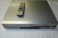 Panasonic DMR-ES30V VHS & DVD Recorder Kombigerät. DEFEKT!! Niedersachsen - Ahlerstedt Vorschau