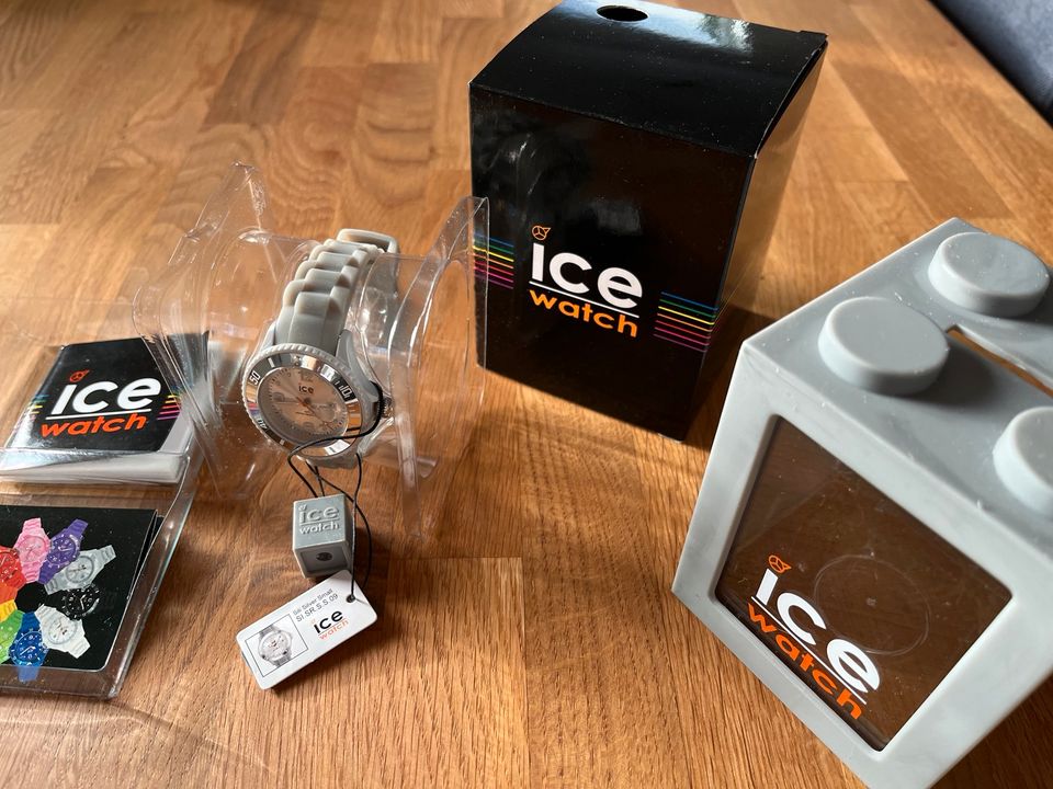 ICE Watch Sili - silver - small Damenuhr in Berlin