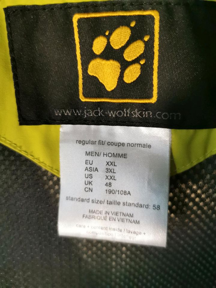 Originale Jack Wolfskin Jacke 2xl XXL 58 grün super Zustand in Herten