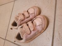 Nike Turnschuhe rosa schimmernd 25 Sneaker Mädchen Kinder Hessen - Philippsthal (Werra) Vorschau