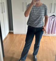 Schönes T-Shirt mit streifen H&M hellblau blau gr. M Wandsbek - Hamburg Bergstedt Vorschau