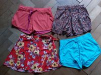 Divided, H&M, Vero Moda, Shorts, Rock, floral Gr. 34, M, 38 Baden-Württemberg - Karlsruhe Vorschau