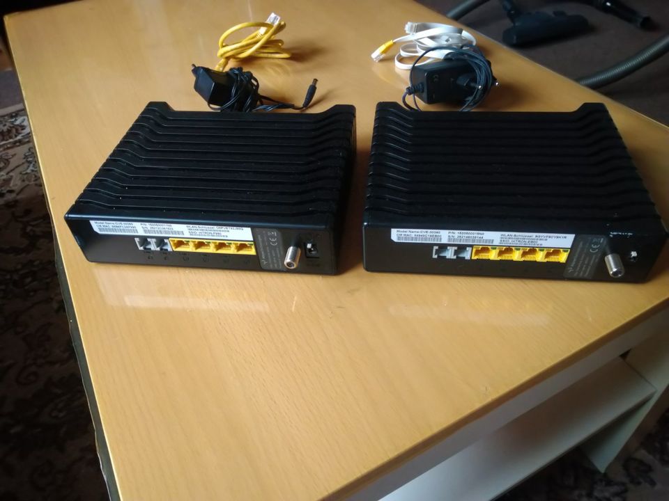 2x WLAN KABELMODEM HITRON CVE-30360 in Neumünster