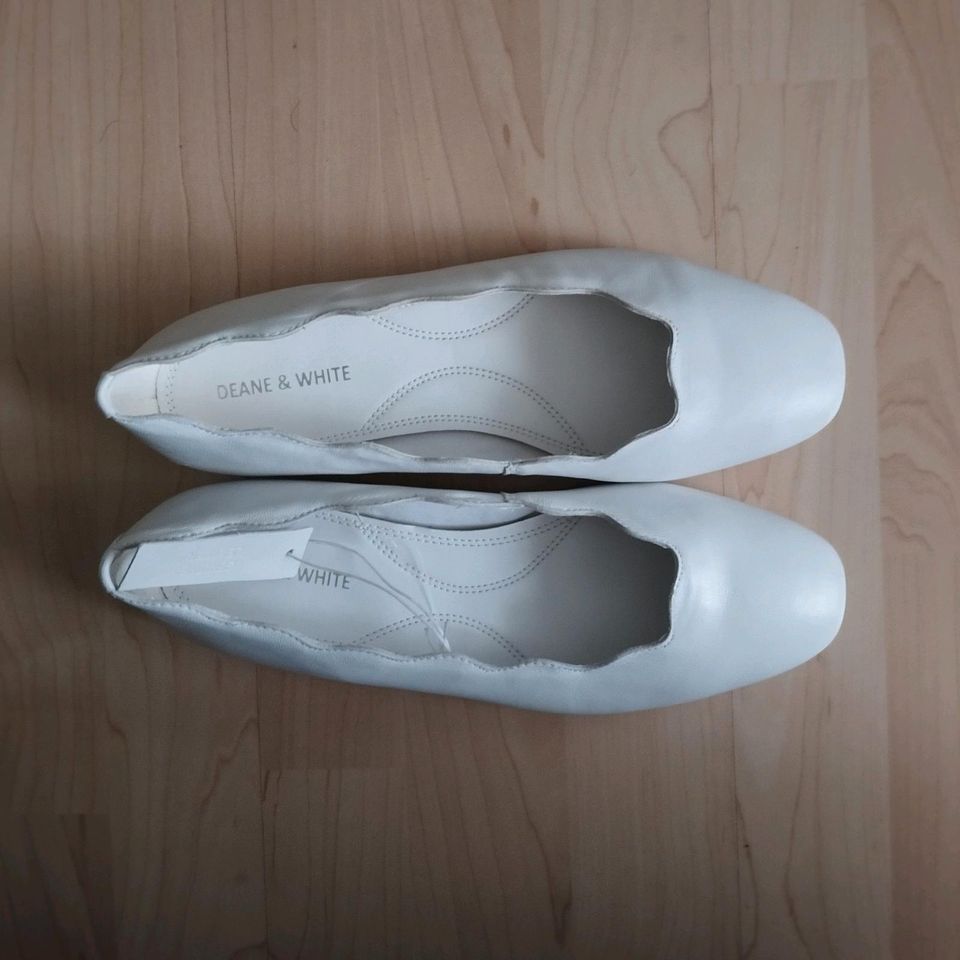 Leder Ballerinas Neu Gr.39 in Augsburg