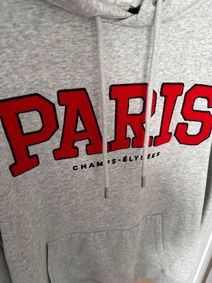 Hoodie Paris Grau rot Kapuzenpulli Kapuzenpullover warm M 38 in Ammerbuch