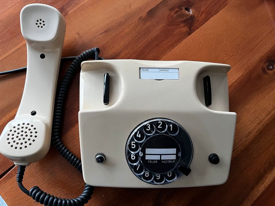 Nostalgie Wählscheibentelefon beige FeTAp 796-1, in Crailsheim