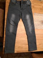 Jeans grau gr.140 warm Hessen - Niestetal Vorschau