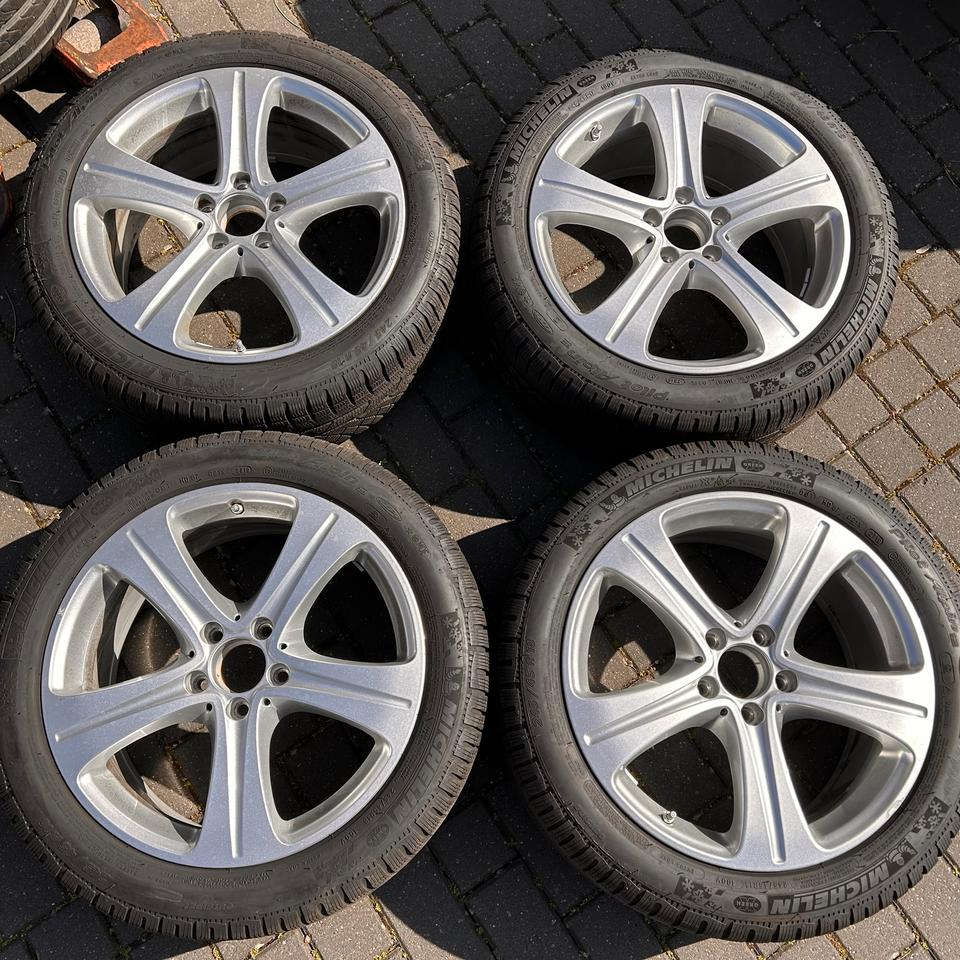 Mercedes-Benz E-Klasse W213/S213 Felgen + Michelin Winterreifen in Hannover
