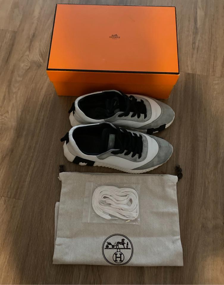 Original HERMÈS Sneaker in grau/ schwarz/ weiß, Größe 38 in Hanau