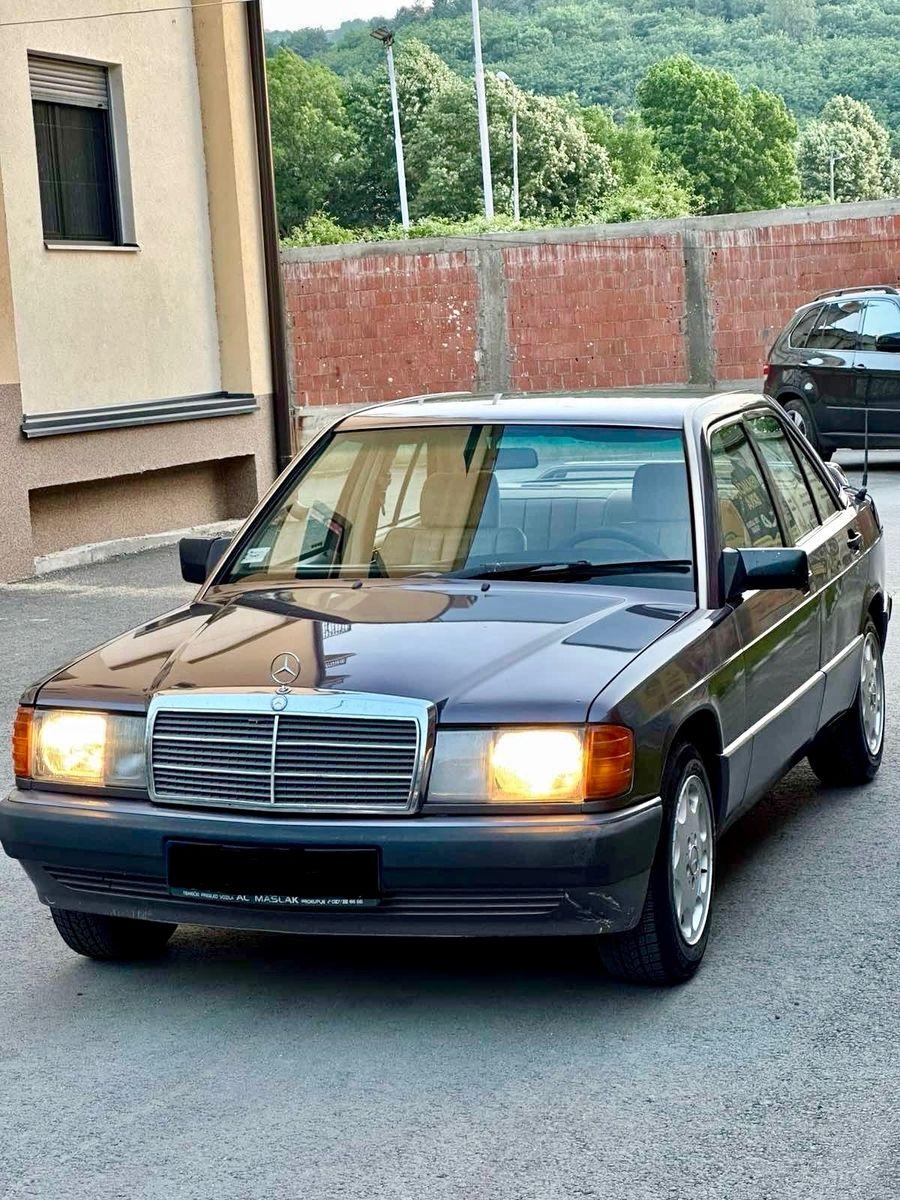 Abbildung des Autos Mercedes-Benz 190
