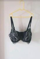 Hunkemöller BH 75E Spitze schwarz sexy Frankfurt am Main - Bornheim Vorschau