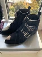 Damen Boots Stiefeletten in schwarz schnalle als Detail Gr. 37 Bremen - Obervieland Vorschau