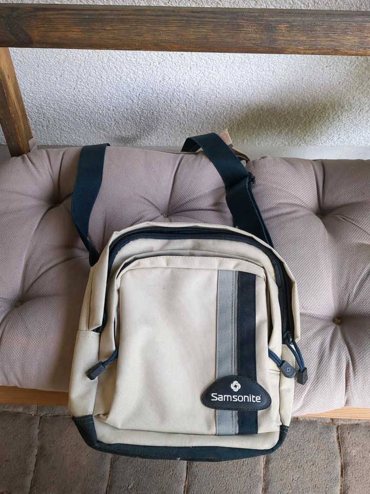 Kleine Handtasche beige grau schwarz samsonite in Appenheim