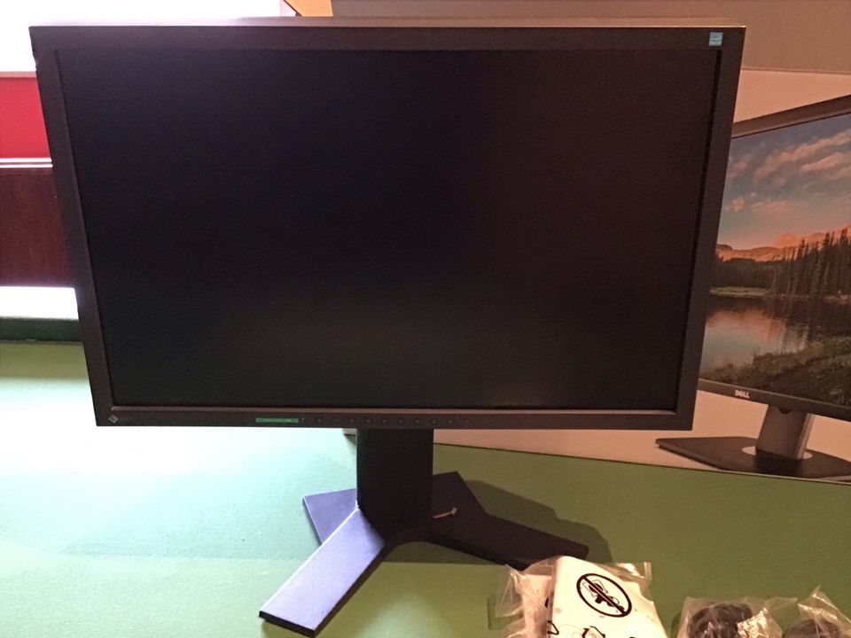 Dell UltraSharp 24 Zoll U2412M Monitor PC in Ingelheim am Rhein