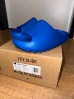 NEU Yzy Yeezy slide azure blau Größe 38 Nordrhein-Westfalen - Hürth Vorschau