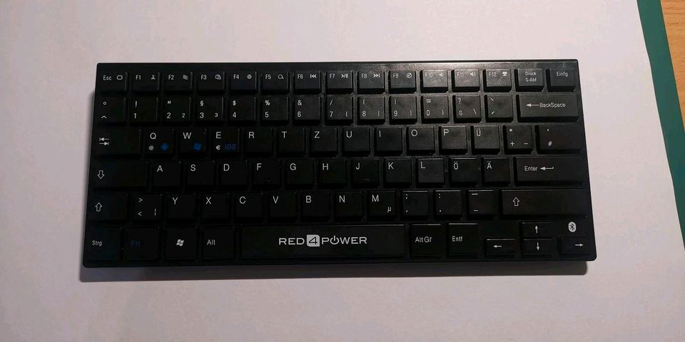 Bluetooth Tastatur Red4Power, kompakt für Android oder PC in Hünfelden