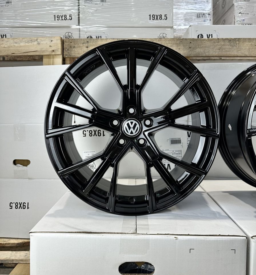 Avus AF18 18 Zoll Felgen für VW Golf 5 6 7 8 Passat Scirocco Arteon Phaeton Sharan GTI GTD GTE egolf 6R 7R 8R B5 B6 B7 B8 CC 3C 13 R 3H 3D 7N Sommerräder Winterräder grau poliert Reifen Volkswagen in Neckarsulm