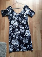 H&M luftiges Sommerkleid schwarz mit weißen Blüten Gr. S Nordrhein-Westfalen - Erkrath Vorschau