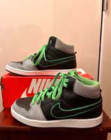 Nike Sneakerschuhe Sneakers Damenschuhe  38 neongrün grau Baden-Württemberg - Durmersheim Vorschau