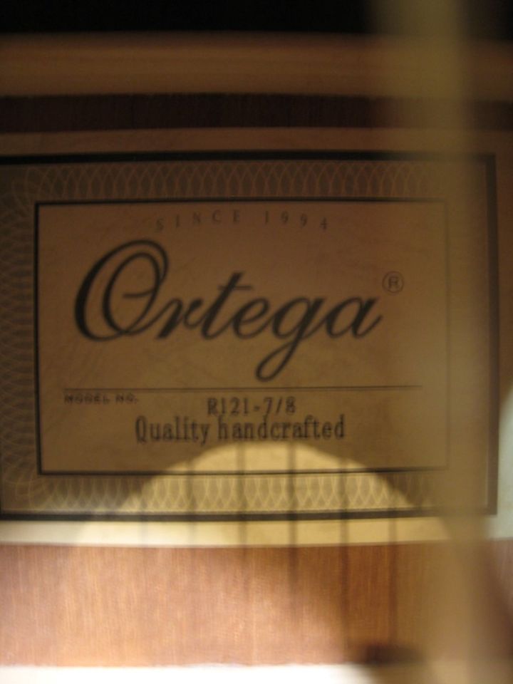 Ortega R121-7/8 Akustik-Gitarre - Fichte/Mahagoni - R 121 in München