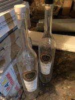 Zwei große Glasflaschen Hessen - Nidderau Vorschau