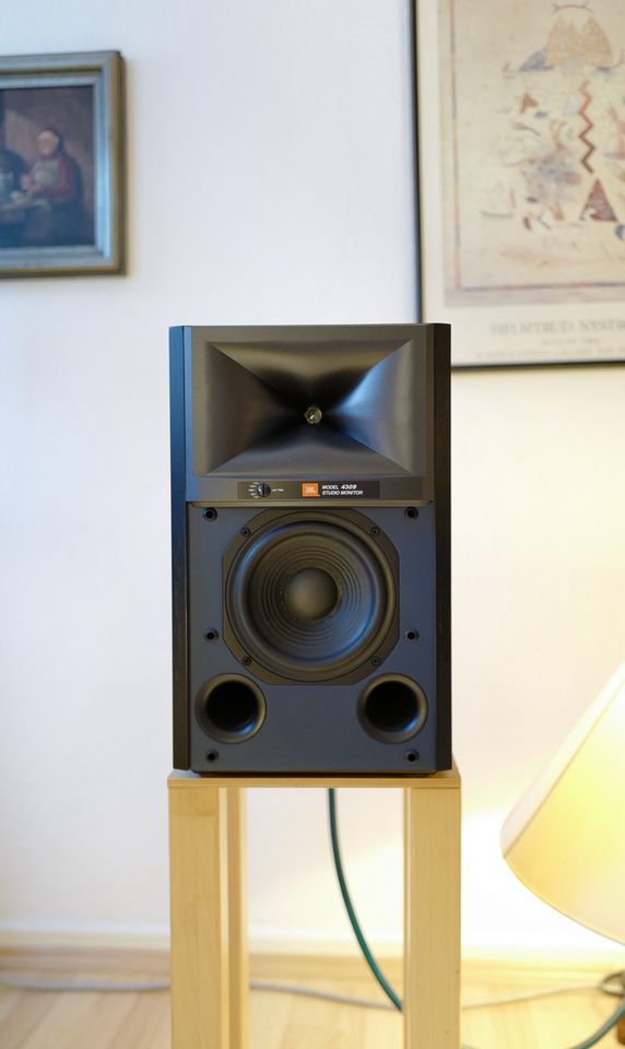 JBL 4309 Studio Monitor in Hannover