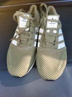 Adidas Schuhe groß 39 Hemelingen - Sebaldsbrück Vorschau