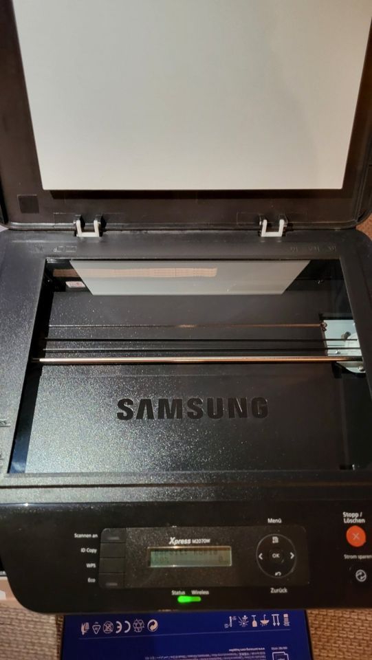 Samsung LASER Multifunktionsdrucker M2070W plus O-Toner Neu in Trebur