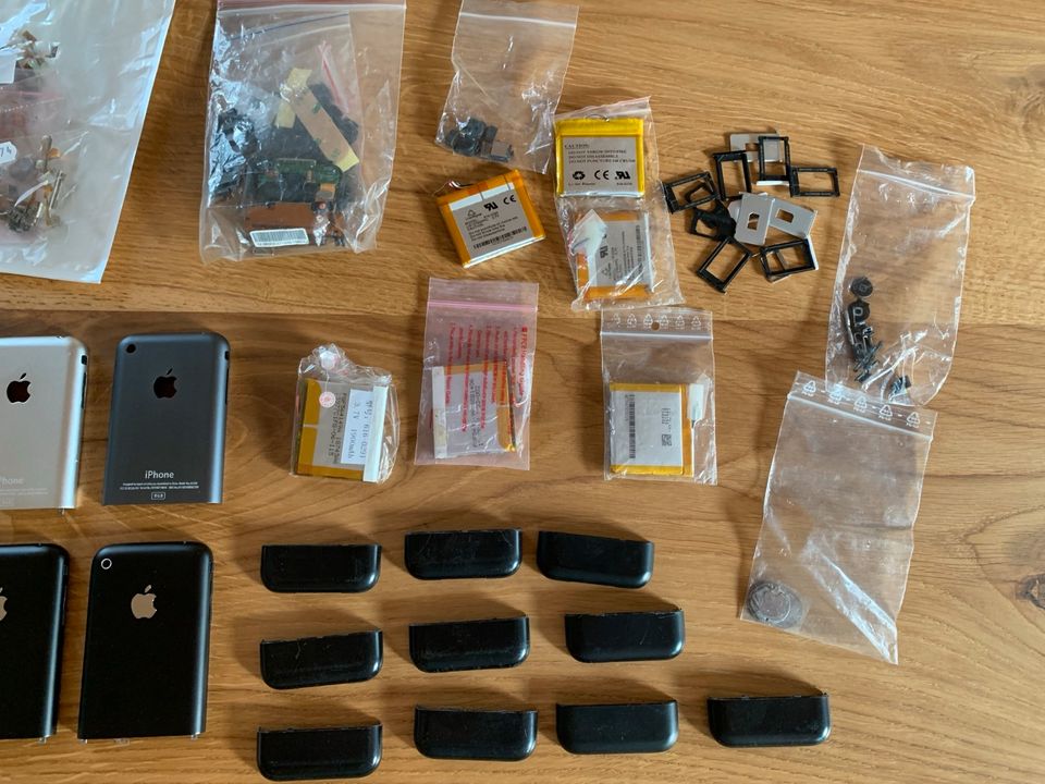 Apple Sammlung iPhone 1. Generation 2G 3G 3 GS iPhone 2G Headset in Murr Württemberg