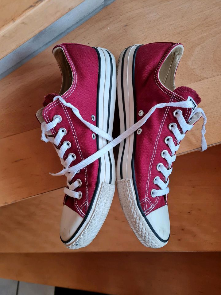 Convers Chucks Allstar Gr. 44,rot,Herrenschuhe, TOP!!! in Urmitz