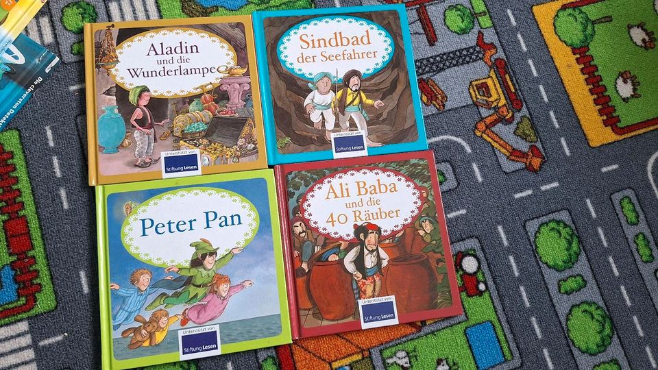 Verschiedene Kinderbücher in Zimmern ob Rottweil