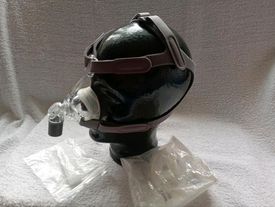Nasal Maske für CPAP Gerät , F&P Eson , Größe S, neu in Berlin