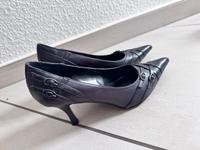 Schöne Pumps lila Aubergine Gr 38 wie neu Spitze High Heels Nordrhein-Westfalen - Dorsten Vorschau