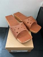 Grand Step Mega Sandalen NEU Gr. 41 LEDER Frankfurt am Main - Praunheim Vorschau
