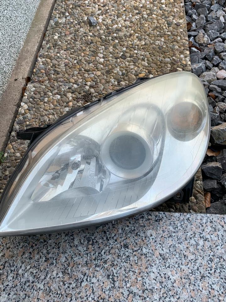 Mercedes Benz B-Klasse W245 A1698207761 Linker Scheinwerfer in Schöneck