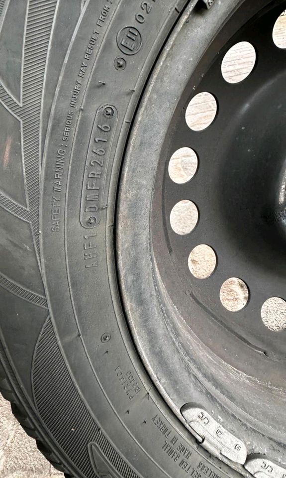 215/60R16 99H auf Opel Felge mit Reifendruckkontrolle in Schwerin