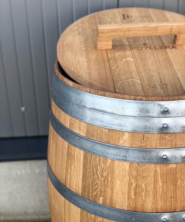 225 Liter Regentonne / Regenfass aus Weinfass, geölt in Nordrhein