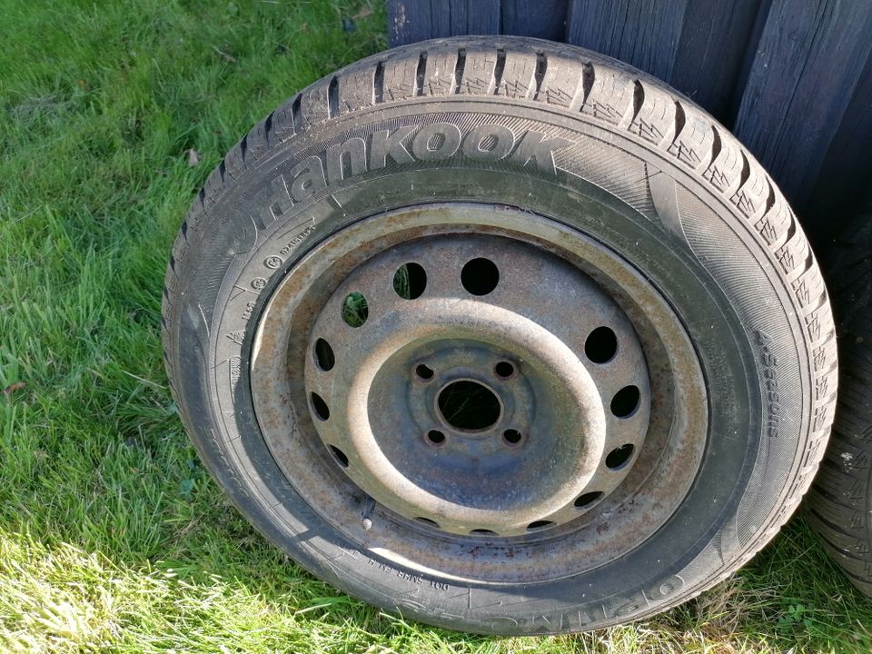 Ganzjahresreifen mit Felgen 4 x 175/70R14 in Krempe