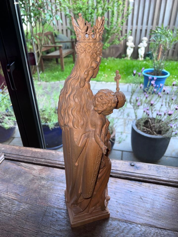 handgeschnitzte Madonna Maria mit Kind 53cm Höhe Kunst Skulptur in Köln