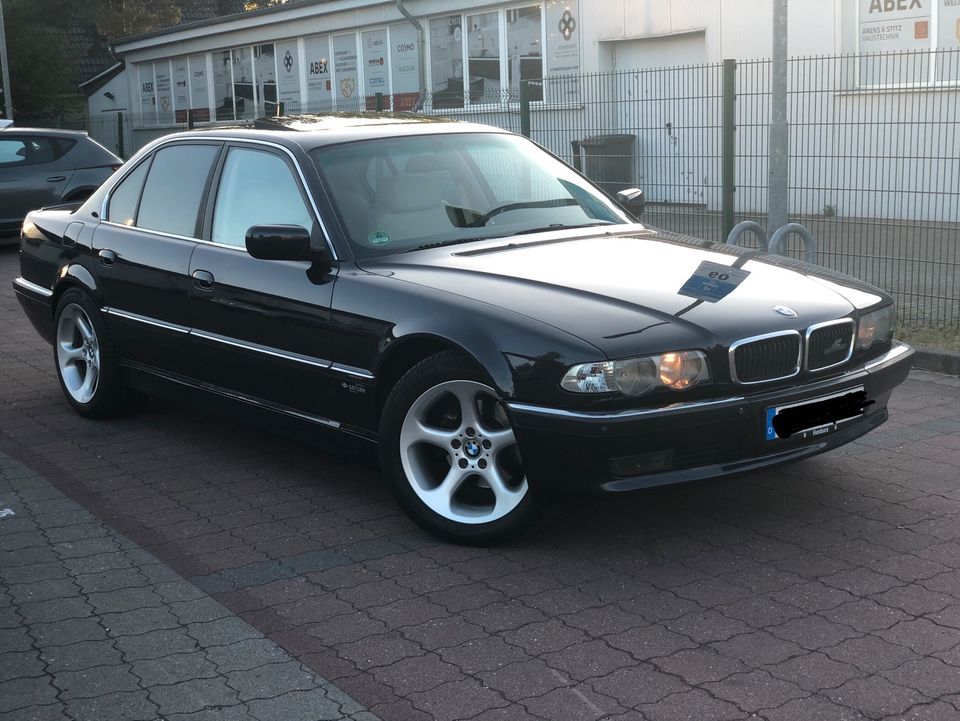 BMW e38 Werkswagen / Vorserienmodell in Hamburg