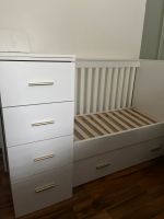 Babybett mit Wickeltisch und Schubladen Essen - Essen-Katernberg Vorschau