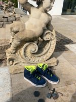 Heelys Schuhe Sneaker Rollen Blau Neon Grün Gr.34 Nordrhein-Westfalen - Kirchlengern Vorschau