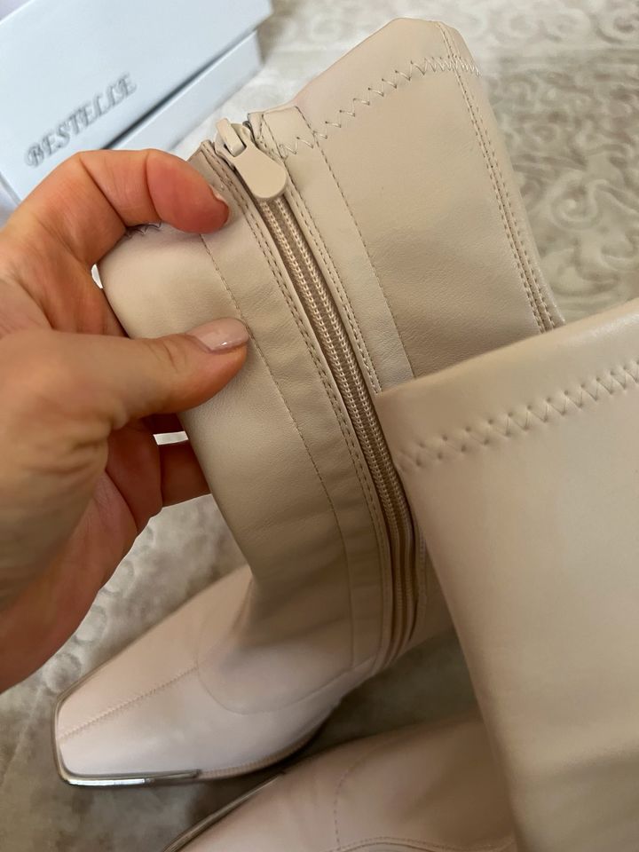 Stiefeletten Beige Hautnah wie neu in Remscheid