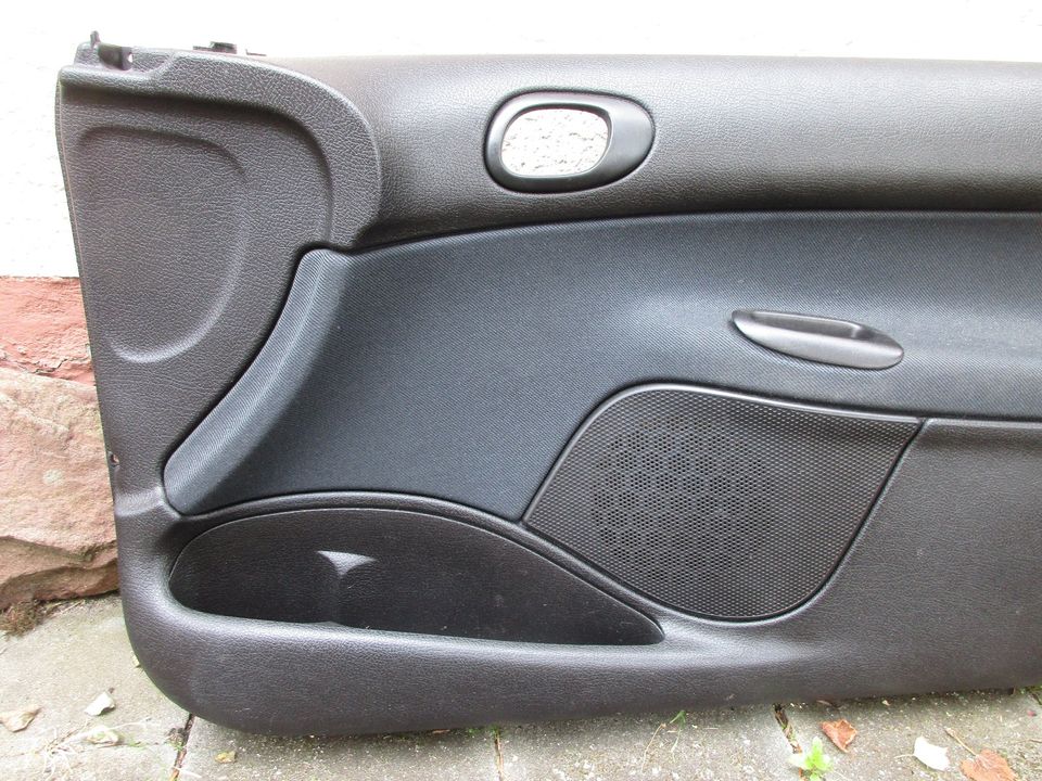 Peugeot 206 Beifahrer-Türinnenverkleidung schwarz in Rödermark