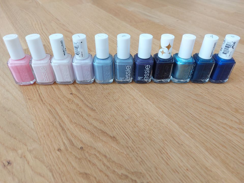 ESSIE Nagellack  // 11 Stück in Erkrath