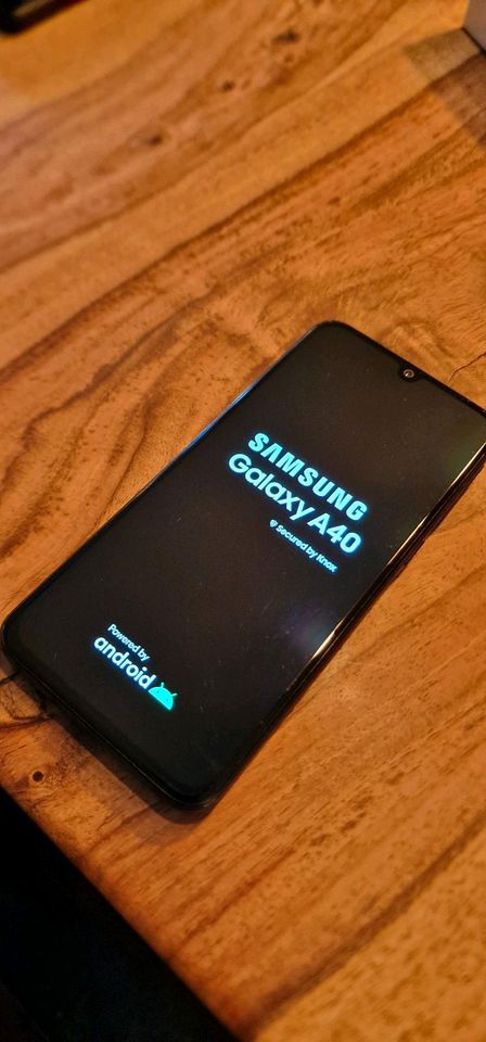 Samsung Galaxy A40, black, 64 GB, voll funktionsfähig, Smartphone in Großostheim