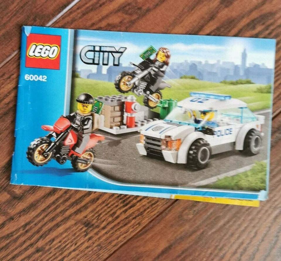 LEGO City Set Verfolgungsjagd 60042 Top Zustand in Hagen