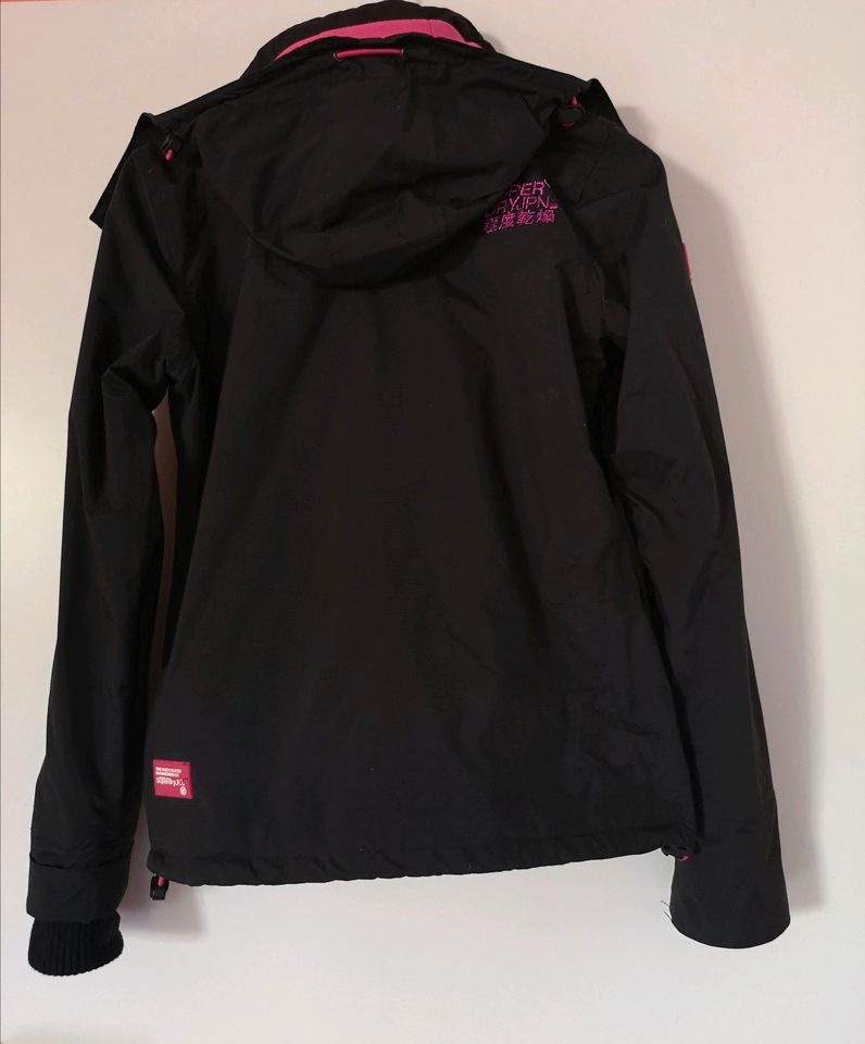 Superdry Windbreaker in schwarz Größe XS in Dortmund