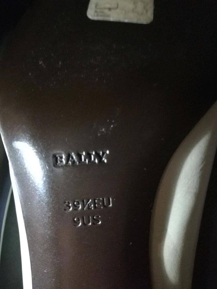 Pumps Creme weiß, 39 von Bally NEU in Berlin